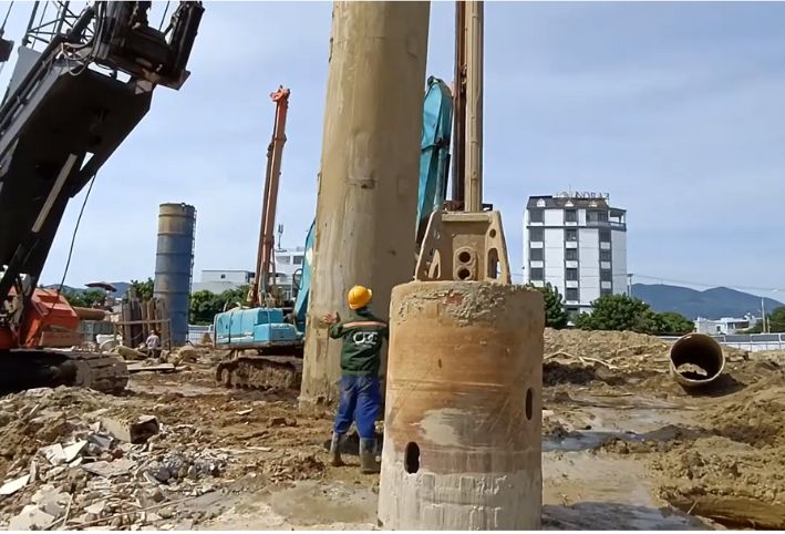 KẸT ỐNG VÁCH KHOAN CỌC NHỒI SỰ CỐ