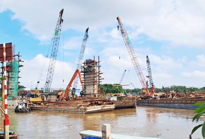 KHOAN CỌC NHỒI DƯỚI NƯỚC