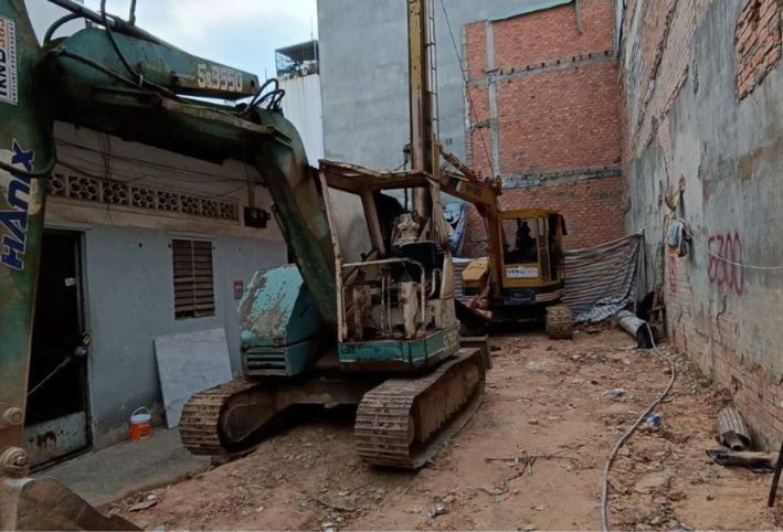 KHOAN CỌC NHỒI NHÀ PHỐ CHUẨN BỊ MẶT BẰNG