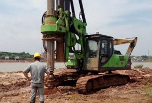 Đại diện đơn vị thi công và tư vấn giải pháp xây dựng chuyên nghiệp