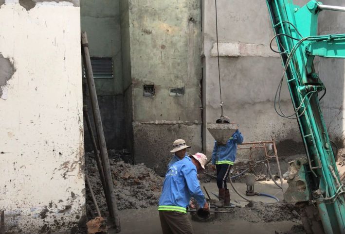 máy khoan cọc nhồi mini